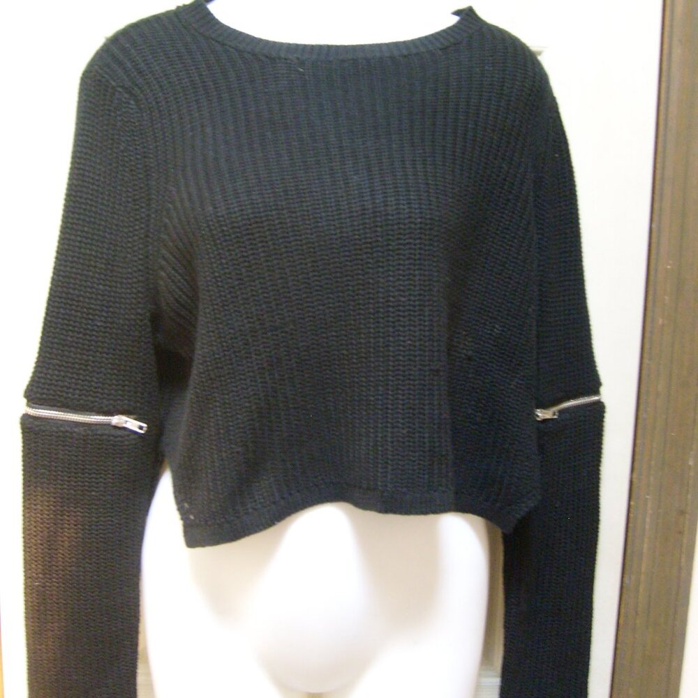 Millau Black Cotton Long Sleeve Knit Sweater with Zippers on Sleeves-Size Small